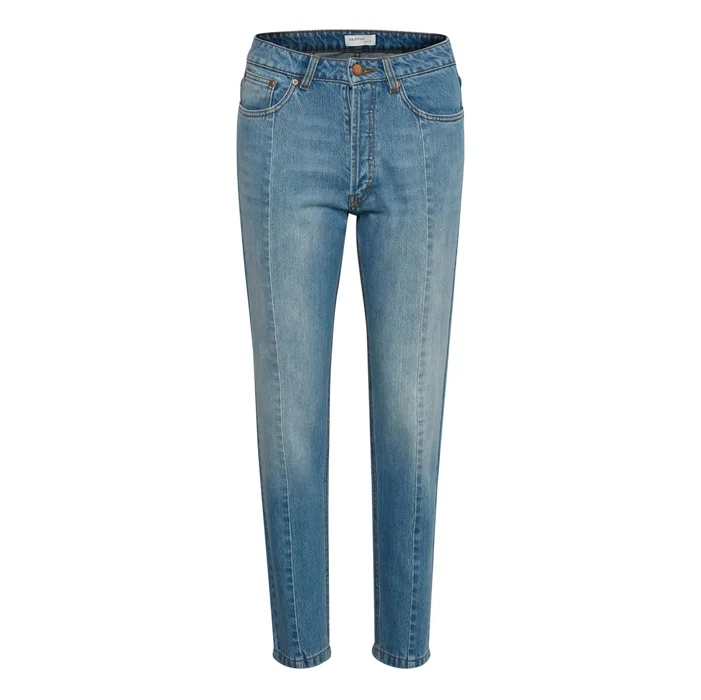 SallyJeans.jpg