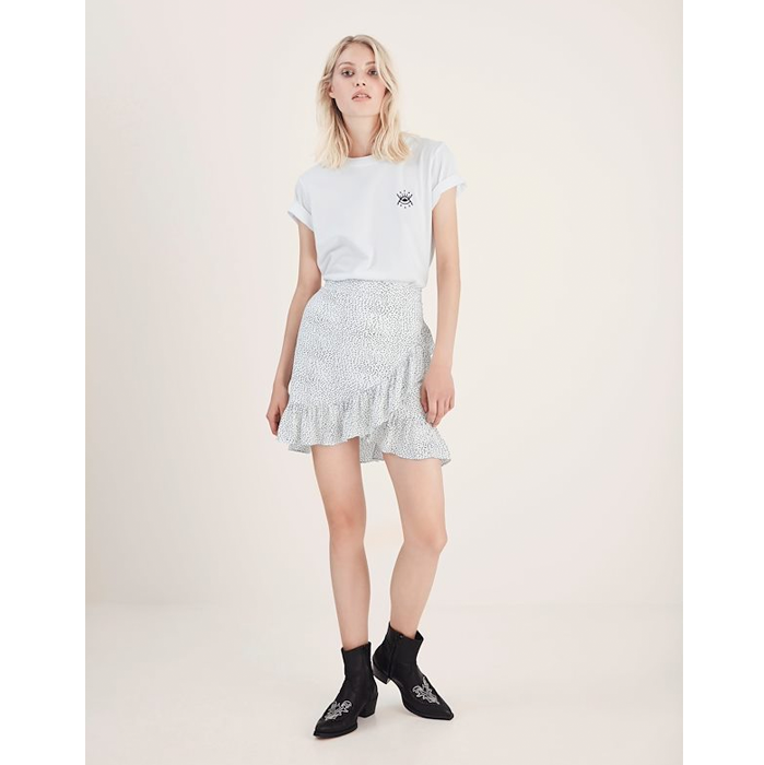 White T 2.png