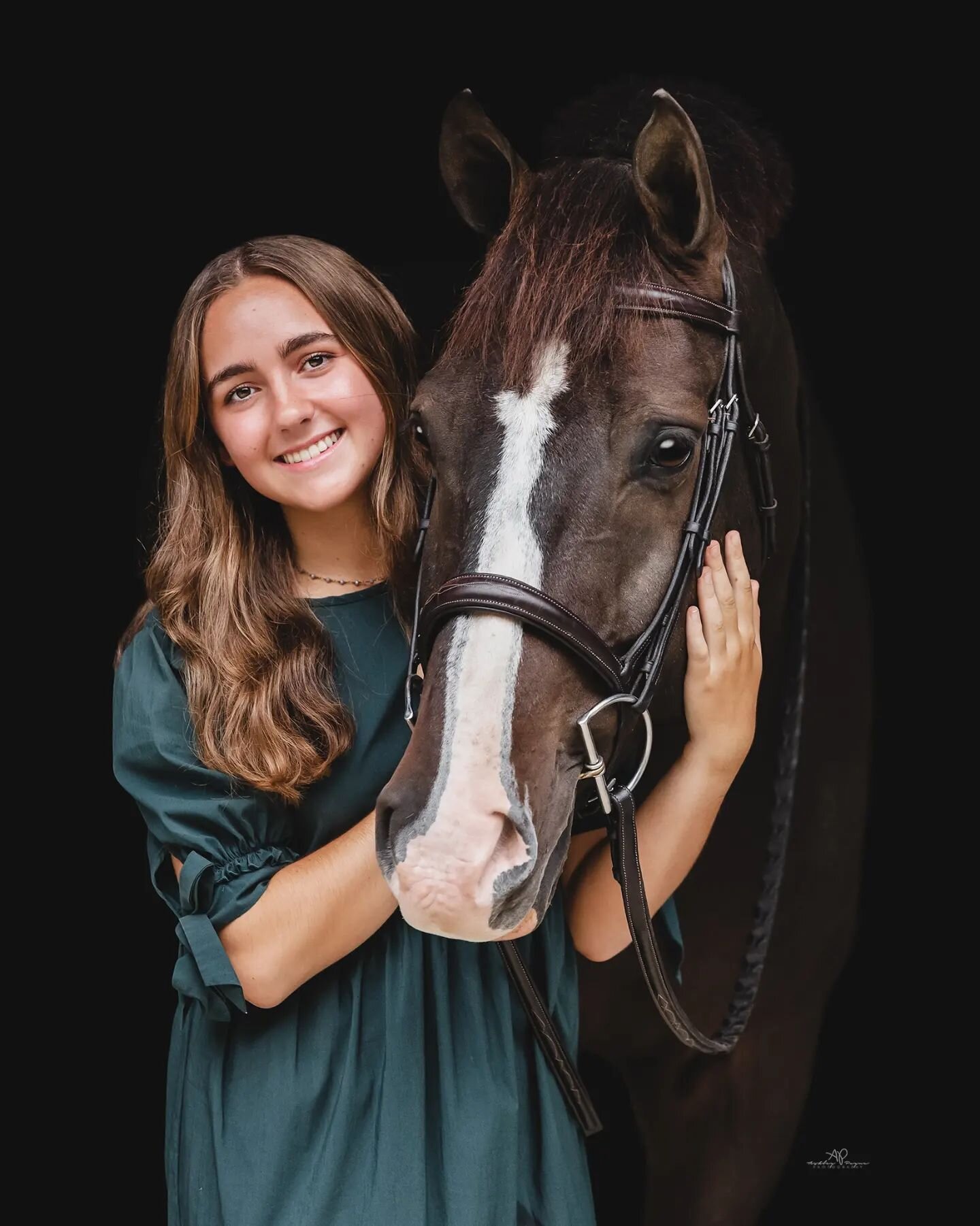Grab the pony you love and meet me in the barn aisle 💕 

Couple of spots left for Black &amp; White Background Portraits for April! I'll be in Middle and East TN as well as Central KY. 

.
.
.
.
.
.
#equestrian #horseandrider #equestrianart #equinep