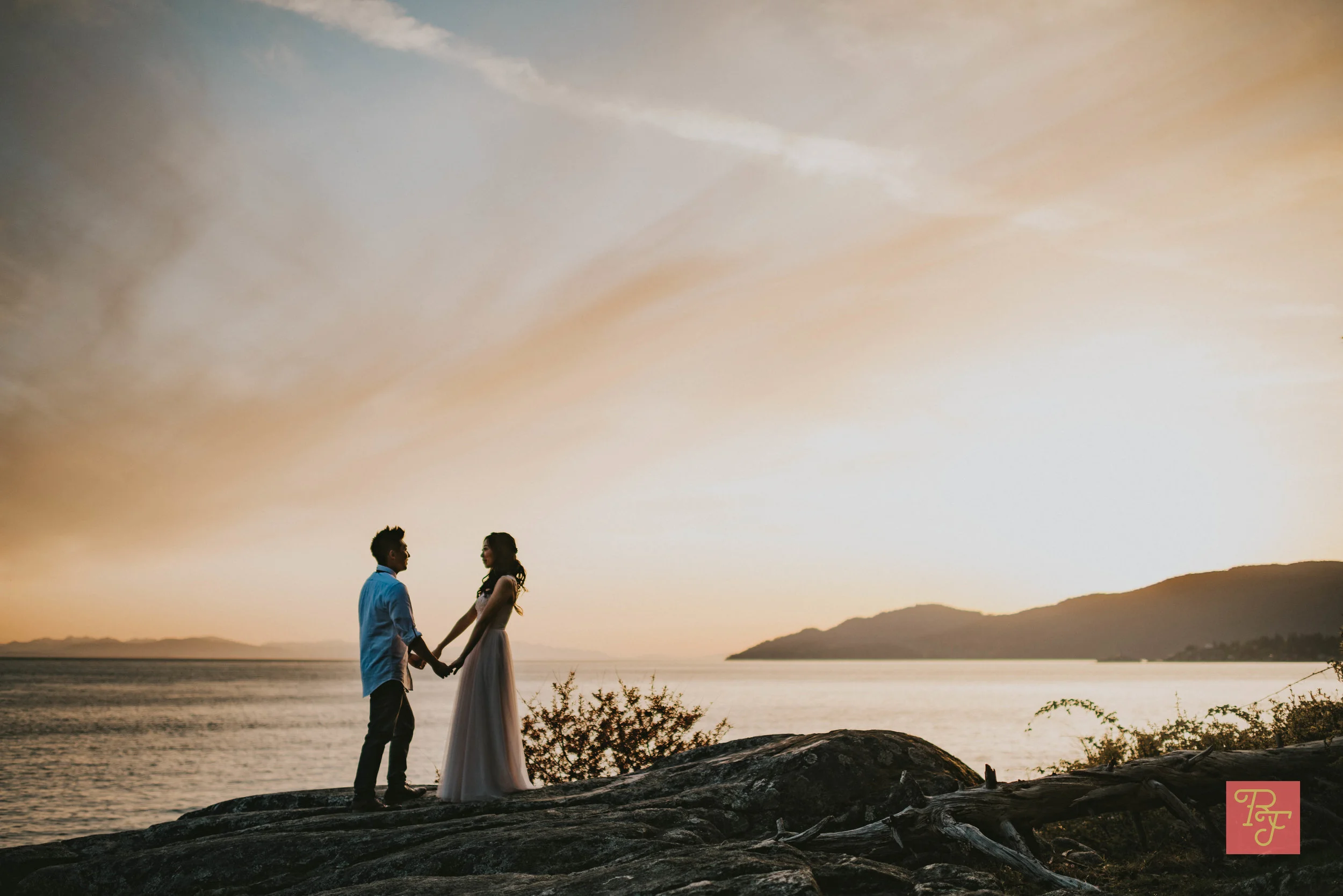 APRIL + OLIVER Lighthouse Park Engagement Session 2018-04-24 Location1: Jack Poole Plaza Coal Harbour, VANCOUVER Location2: Lighthouse Park, WEST VANCOUVER Photos Shot on: Nikon D810 and Nikon DF