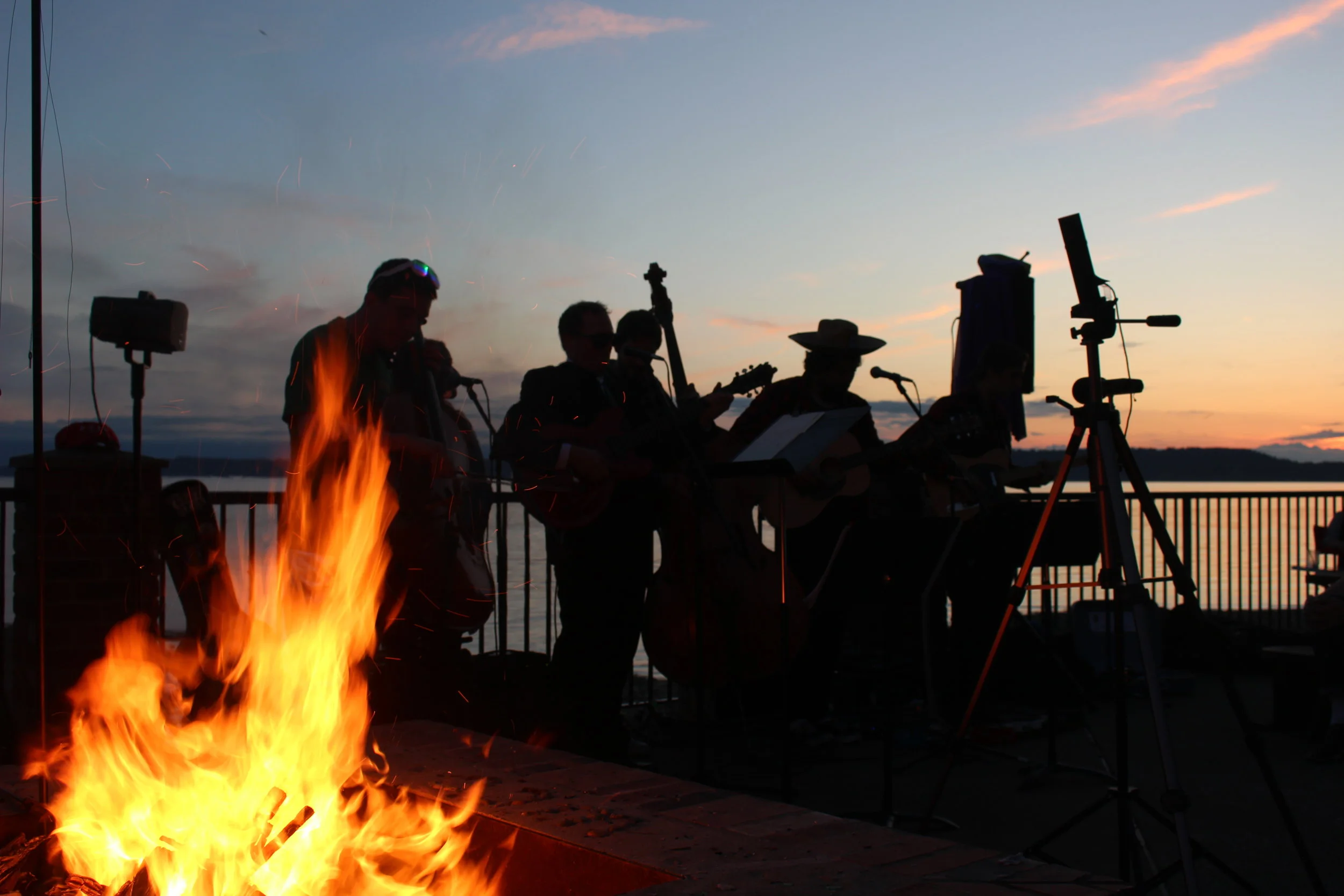 Icarus  burns to Tinkham Road's rendition of Space Oddity