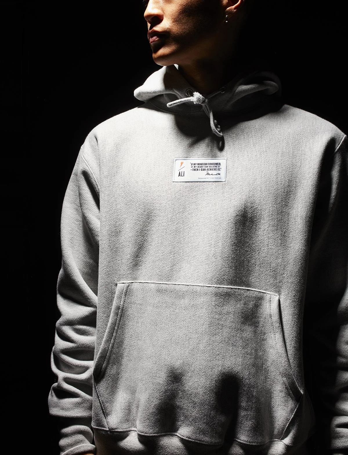 ALI.MERCH.BLKSET_2.jpg