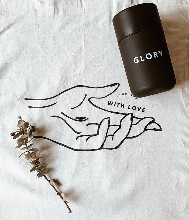 Our &lsquo;For You With Love&rsquo; calico tote bag and black @frankgreen_official #GLORYCUP - shop our 50% OFF SALE now! 🖤 Website in Bio