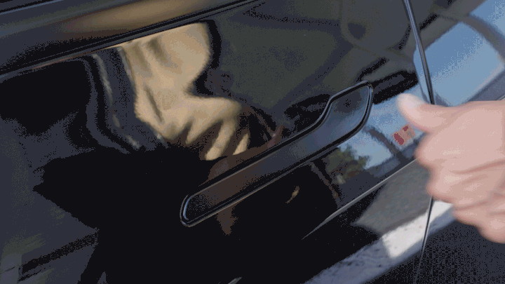 Tesla_OpenDoor.gif