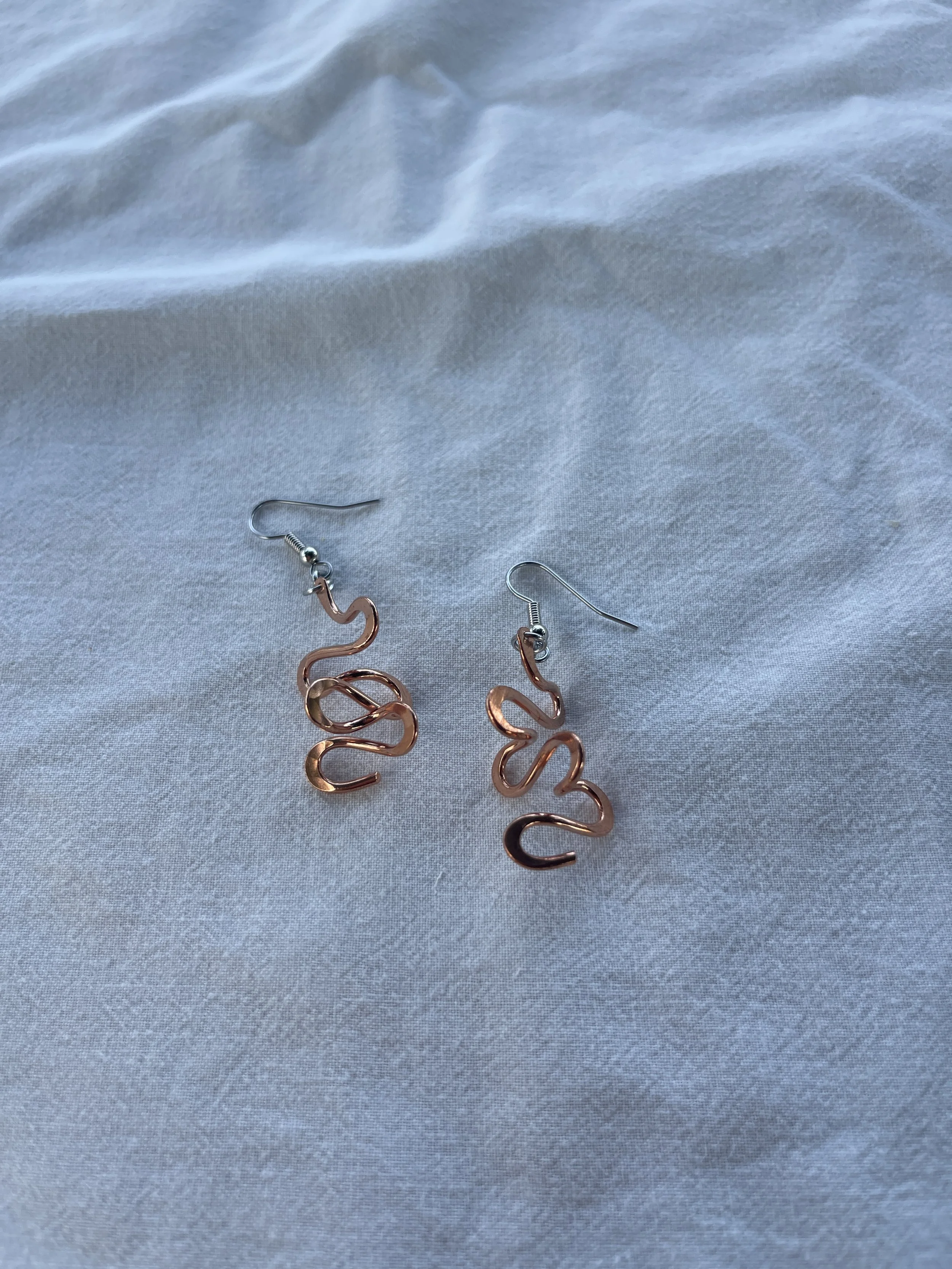 Mini bloom earring (copper) 1.JPG