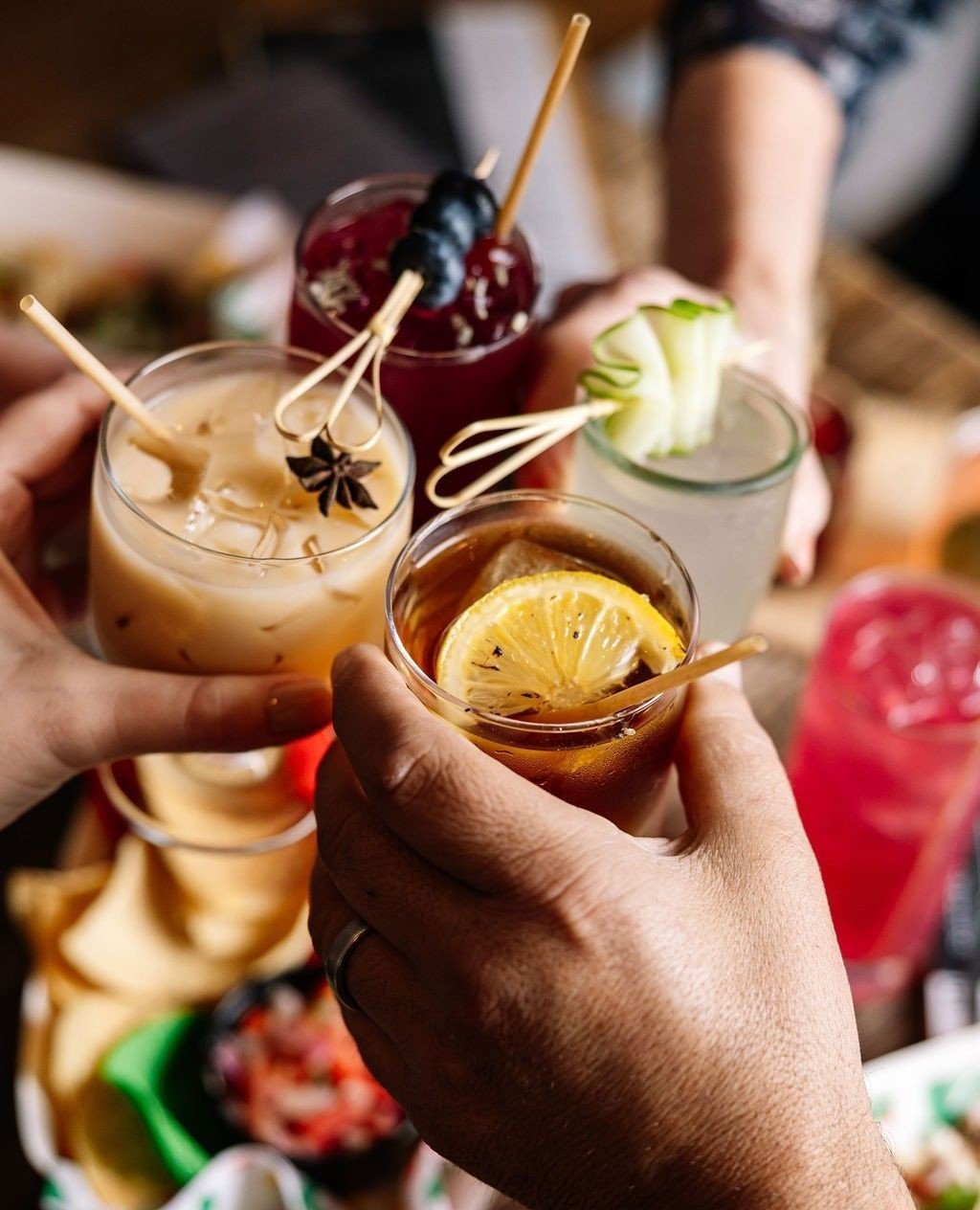 Cheers to the weekend! ✨️⁠
(We will be closed this Saturday for a private event, so we're going to say today is the official kick-off to the weekend to make up for lost time.)⁠
⁠
Swing by tonight for cocktails, food from @taco_jardin and great times!