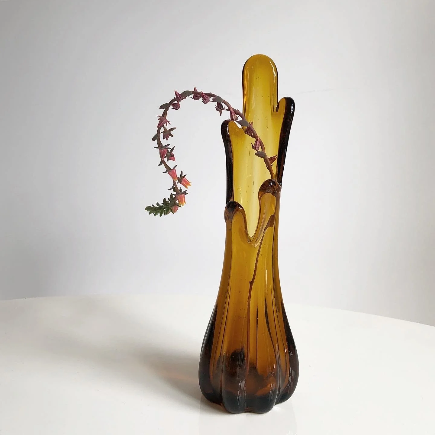 amber glass vase.JPG