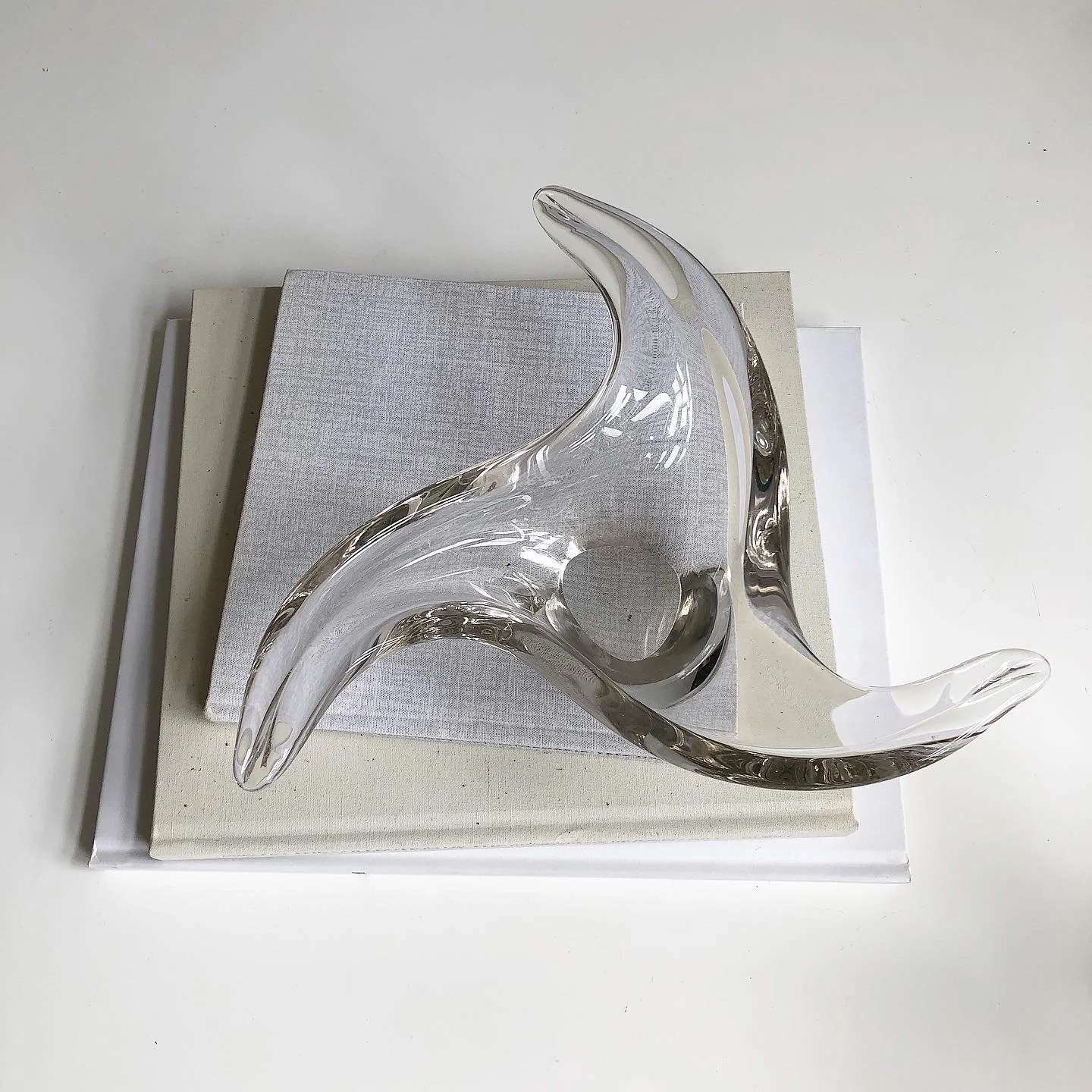 heavy based murano style bowl.JPG