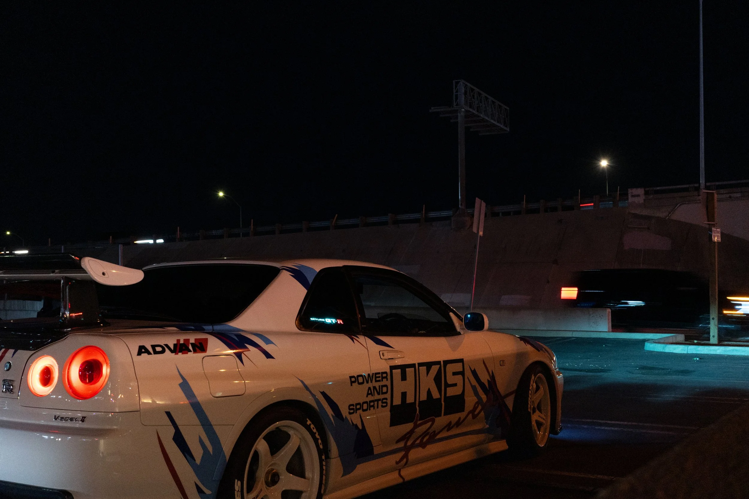 R34 V Spec HKS.jpg