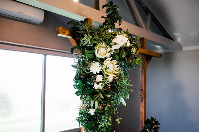 Just because its raining out doesn't mean we cant create the perfect indoor option for your ceremony, talk to us about our indoor options ⁠
⁠
Captured by @wonderferris with beautiful blooms by @rubyroseflowers⁠
⁠
⁠
⁠
#sorrentointhepark #aucklandweddi