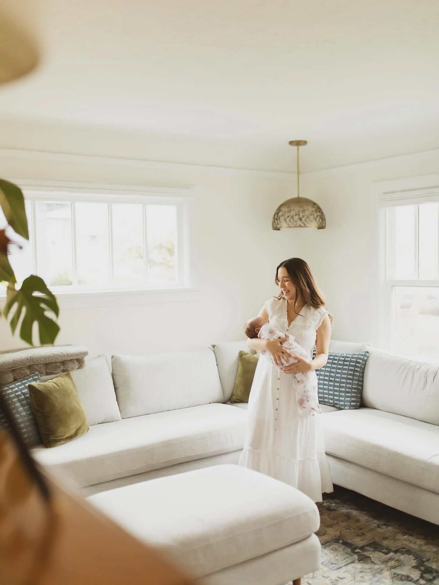 Welcome home.
.
.
.
#lifestylephotographer #lifestylenewbornphotography #oregonphotographer #portlandphotographer #portlandfamilyphotographer #portlandnewbornphotographer #pdx #oregon #washingtonfamilyphotographer