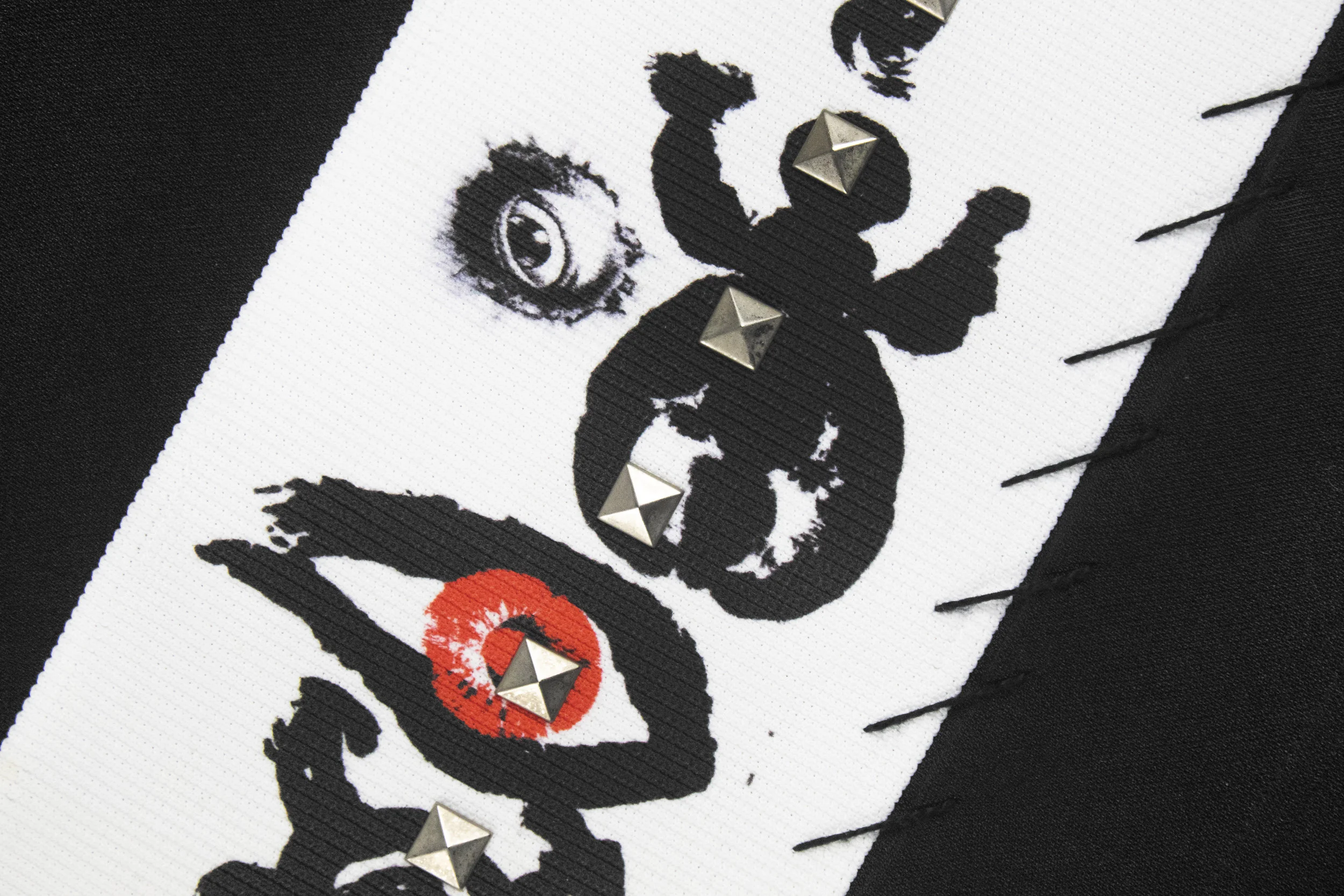 commedesgarconsss2013ridercoatdetail.jpg