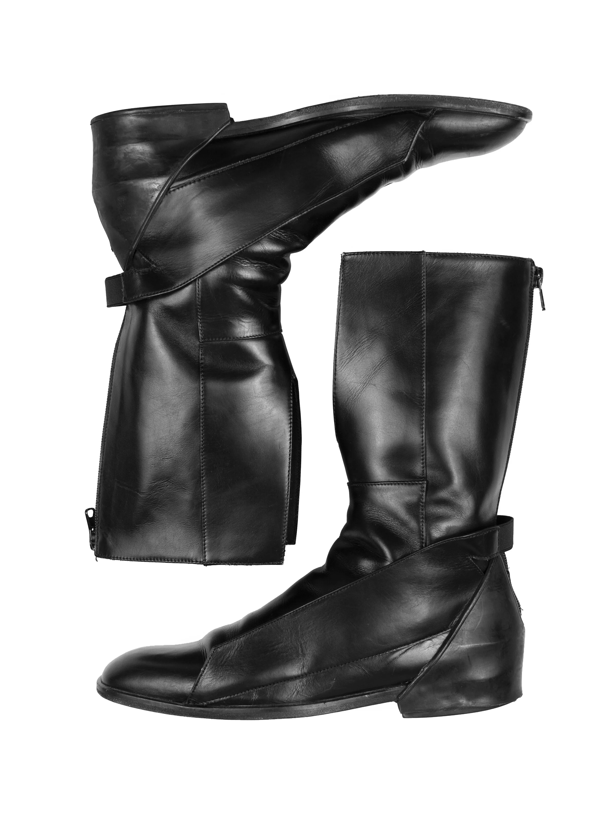 presting deconstructed boots