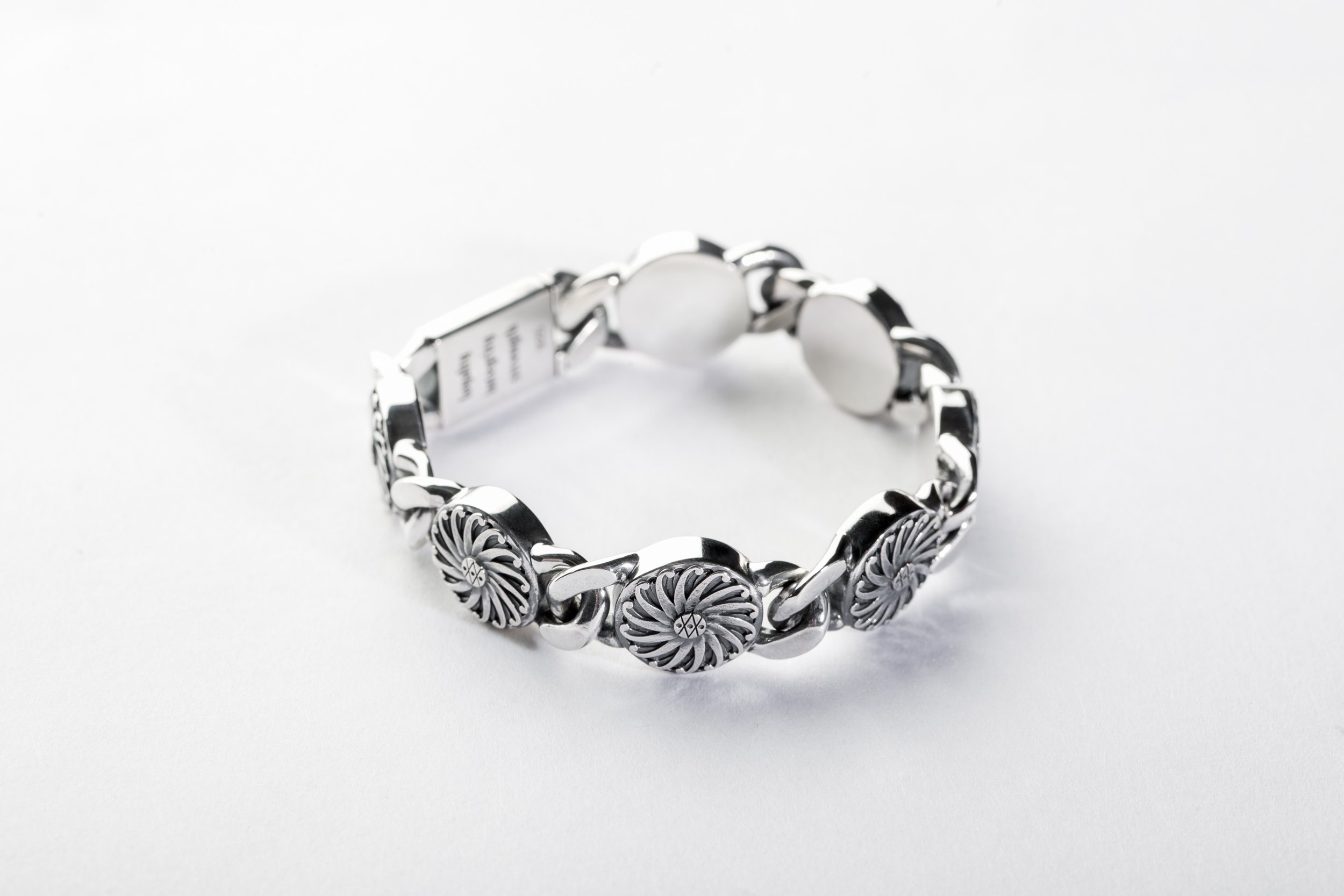bracelet.jpg
