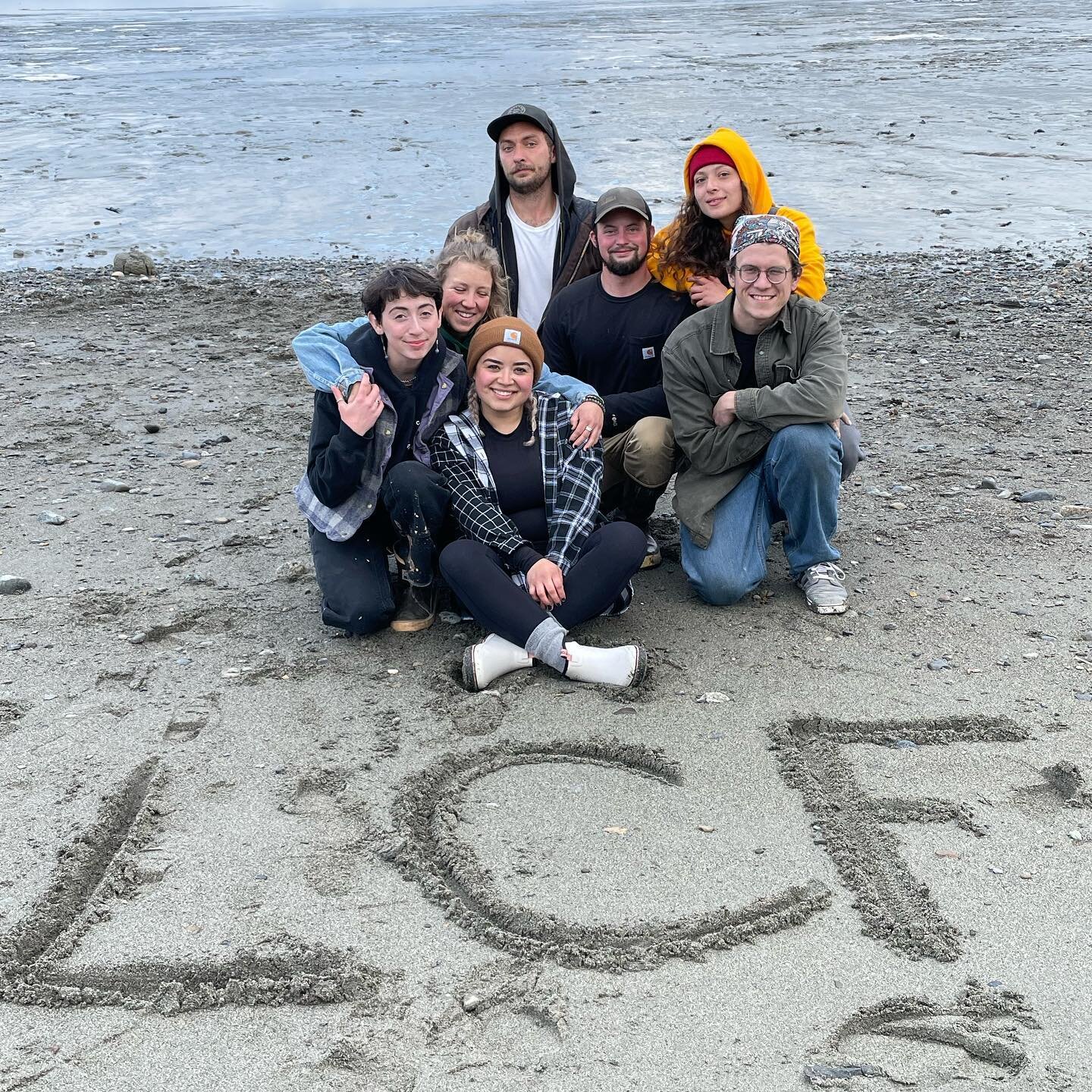 We appreciate everyone who is here during this record-breaking run. Working hard while making new friends is what LCF is all about! 

.
.
.

#LCF #LeaderCreekFisheries #BristolBay #Alaska #WildSalmon #BristolBaySockeyeSalmon #WildCaughtSockeye #Summe