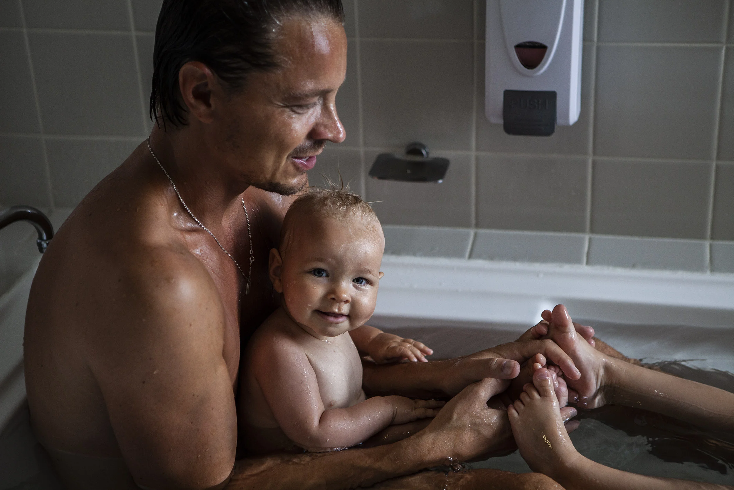bath_2.jpg