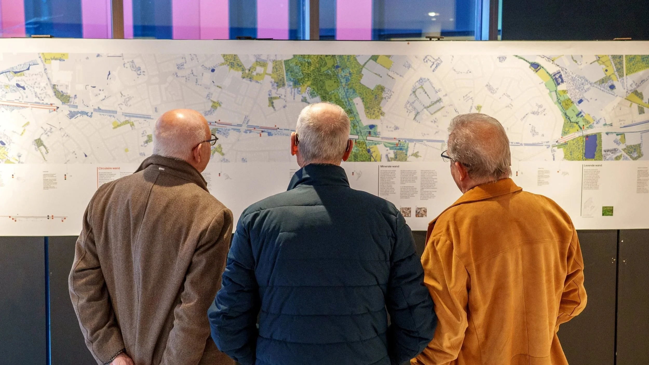 Meer dan 800 bezoekers op Noord-Zuidinfomarkt