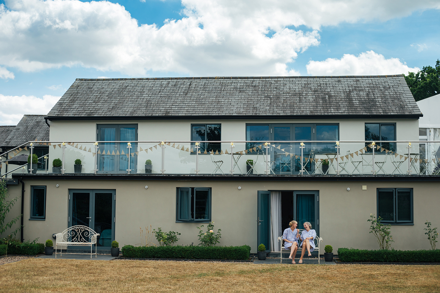 Bridesmaids at Manor Hill House