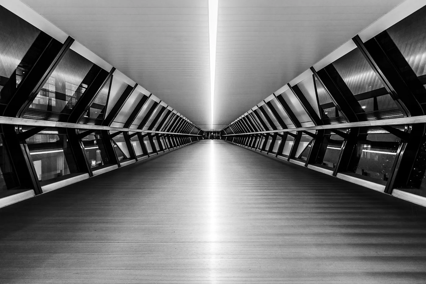 Cross Rail.jpg