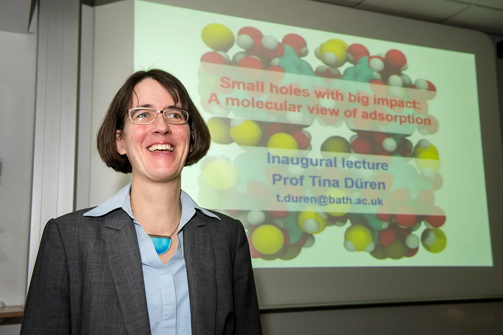 Professor Tina Düren