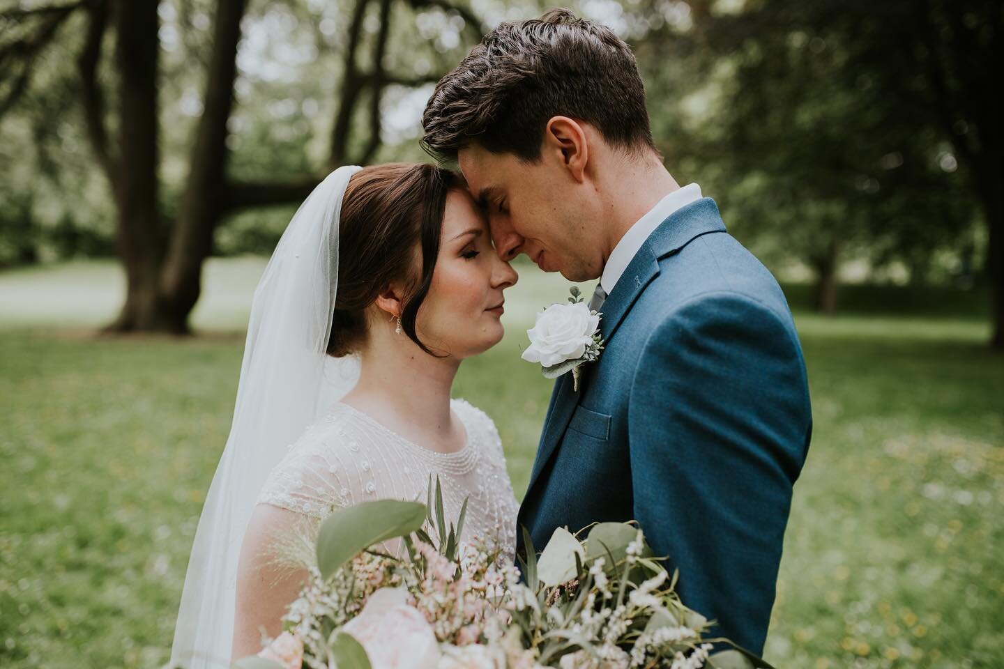 Another favourite from this day ✨

MUA / Hair: @afterglowhmua 
Dress: @cardiffbridalcentre 
Flowers: @wildmeadowfloral 
Venue: @cornerstonecardiff 
Ceremony: @citychurchcardiff 

#cardiffwedding #microwedding #marrynowpartylater #southwaleswedding #c