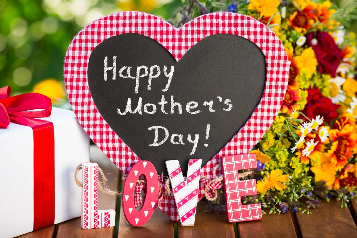 Lovely-Happy-Mothers-Days-Quotes-Wishes.jpg