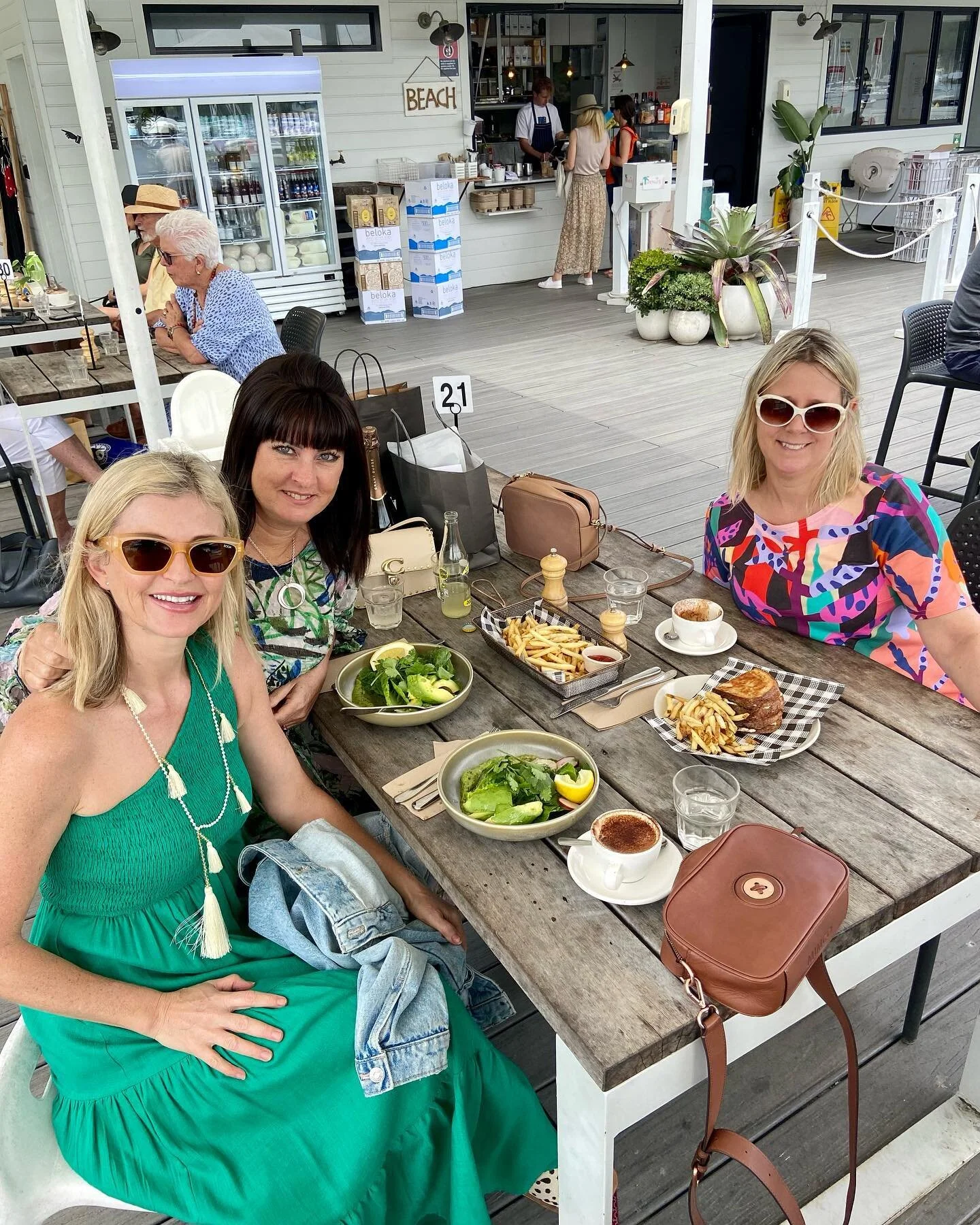 Cherished friends + quality time together + ocean air + birthday celebrations = mojo 💓💫.