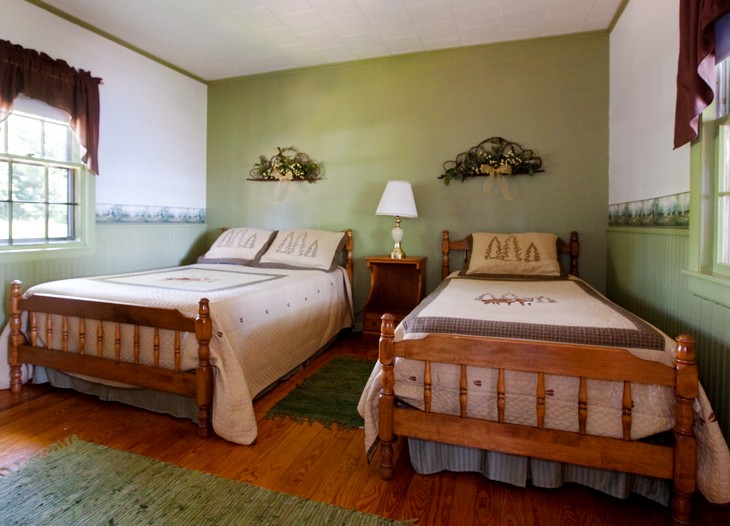 Bedroom with Double Beds at Alamoosook Lakeside Inn