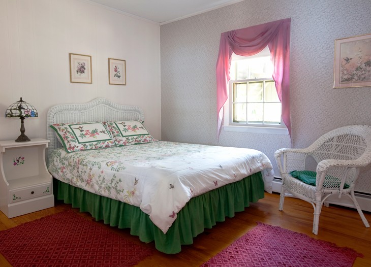 Bedroom with Queen Bed at Alamoosook Lakeside Inn