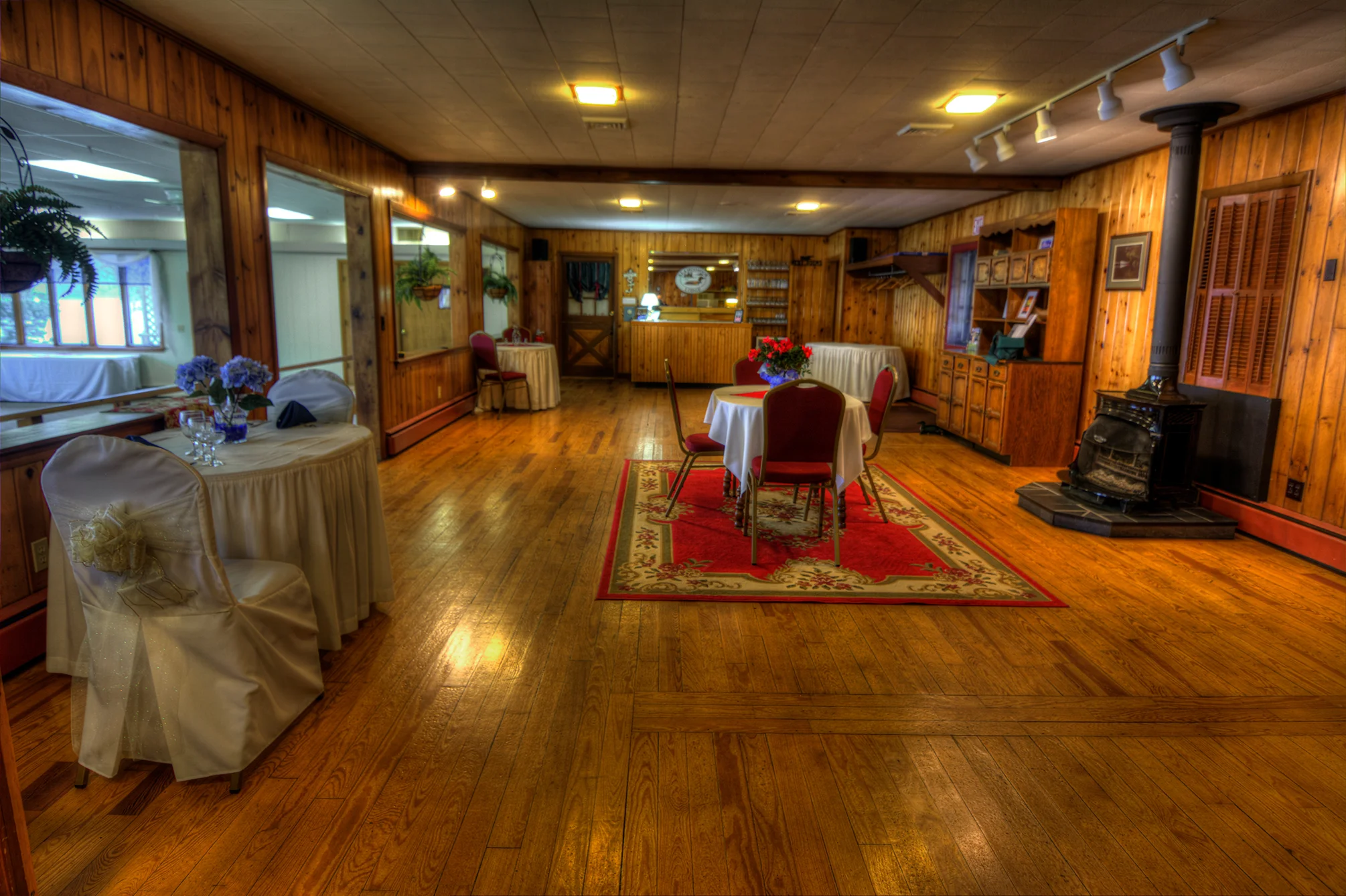 _DSC5919_20_21_22_tonemapped.jpg