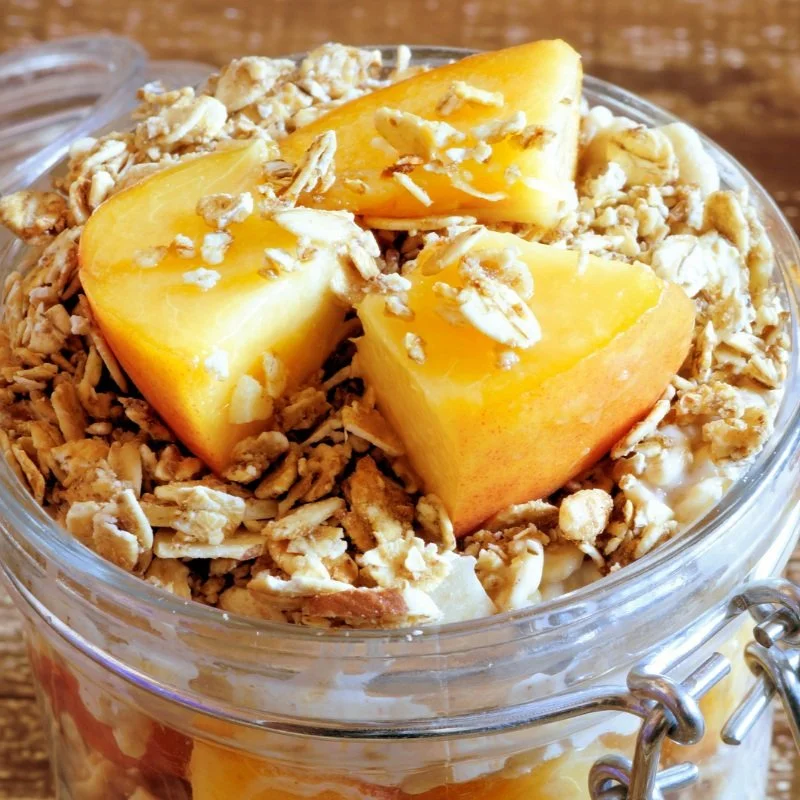 Peaches and cream overnight oats