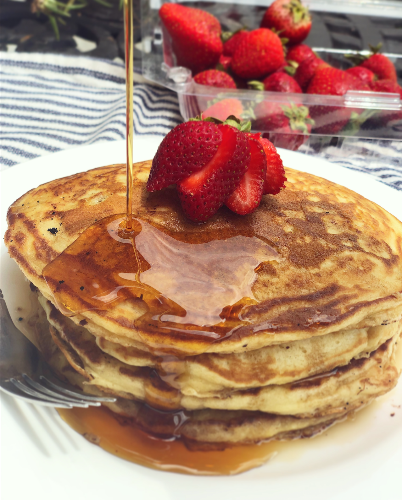 strawberry pancakes.png