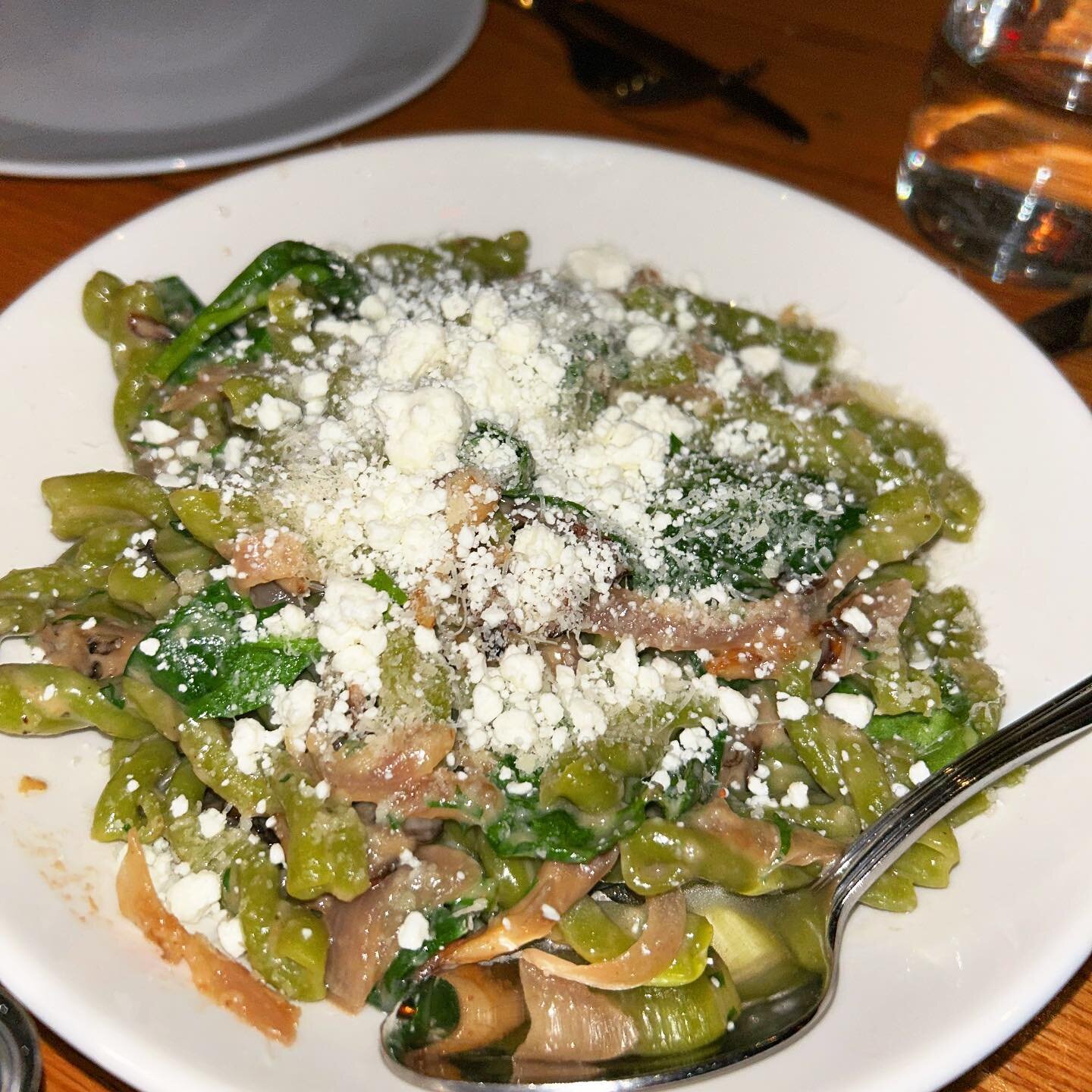 An eat your greens loophole 🍀
The Gemelli Verde with maitake mushrooms, spinach and goat cheese from @ammazzacaffe.nyc 
.
.
.
#pasta #stpats #stpatricksday #happystpatricksday #cheers #green #stpattysday #greenpasta #gemelli #cheese #spinach #goatch