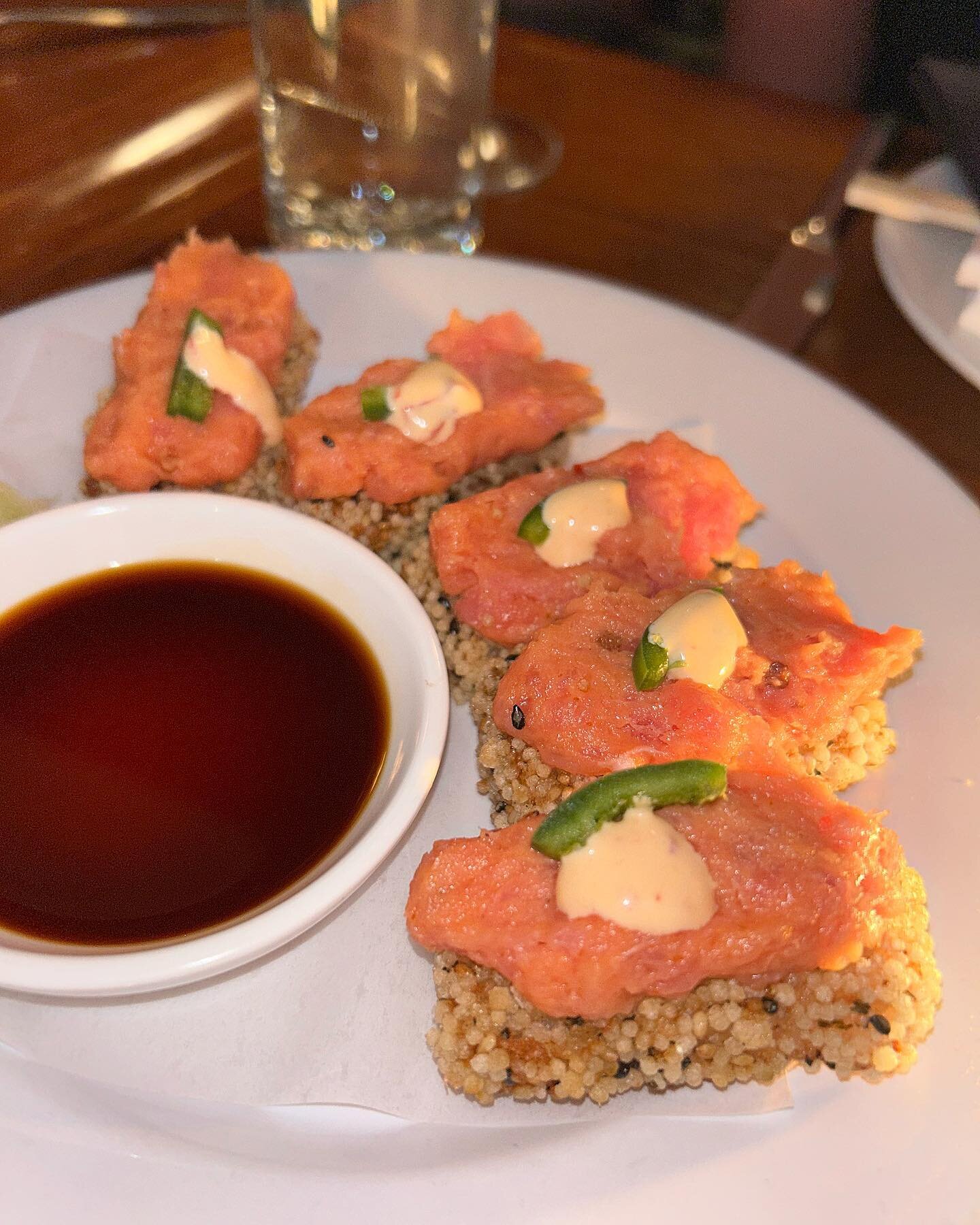 Crispy rice is a New York 10.
.
.
.
#crispyrice #tuna #lurefishbar #soho #sohonyc #sohorestaurant #nyceats #nycrestaurants #eatingnyc #nycfood #nycfoodie #sushi #sushinyc #nycfat #newforkcity #forkyeah #nyceeeeeats #nycfoods #food #foodporn #tasty #a