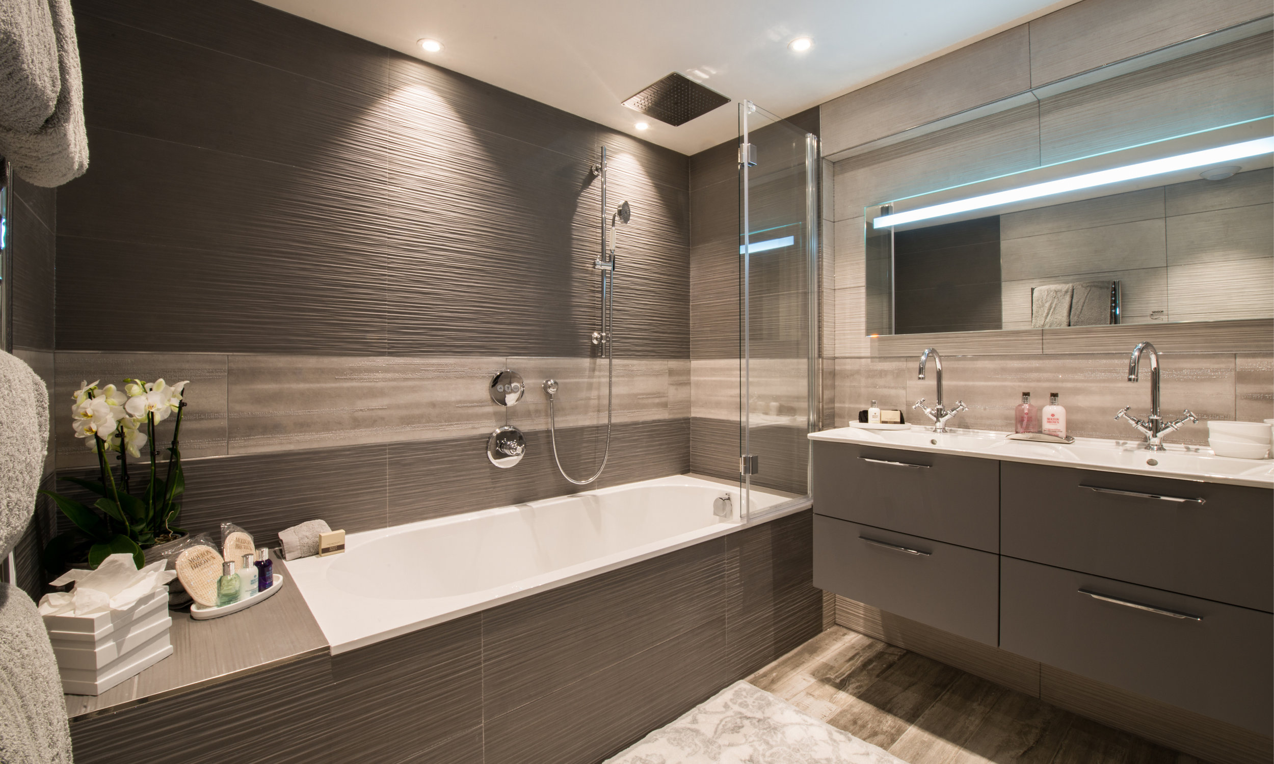 Courchevel Luxury rental baths deluxe
