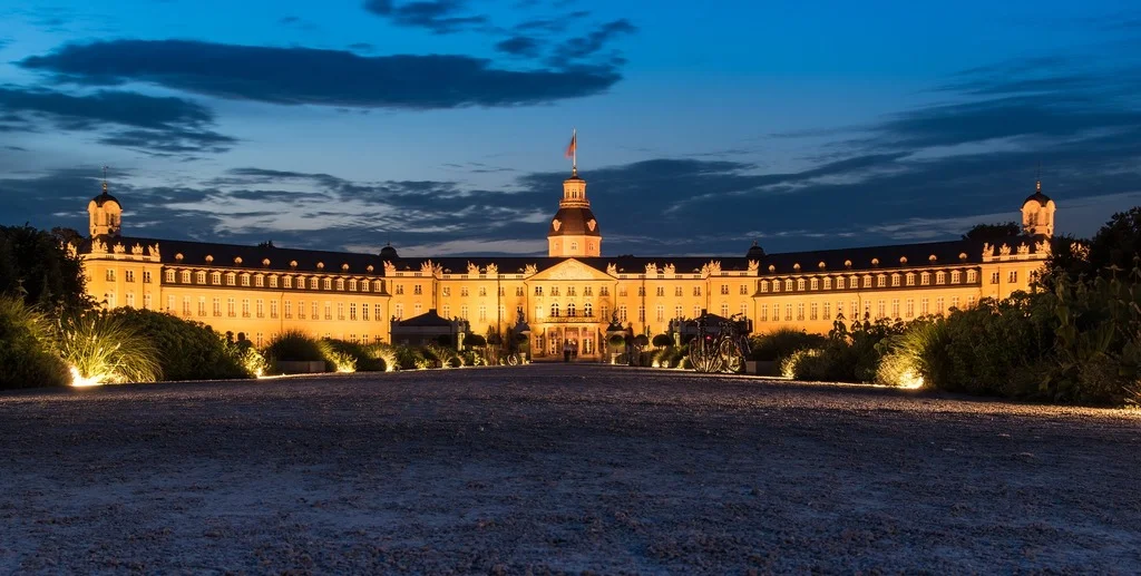 karlsruhe-1539376_1920.jpg