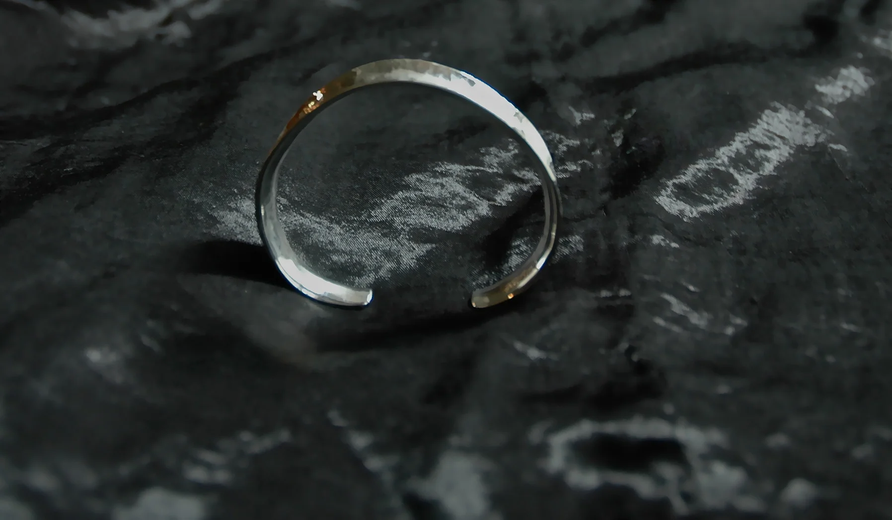 IMPERFECT BANGLE