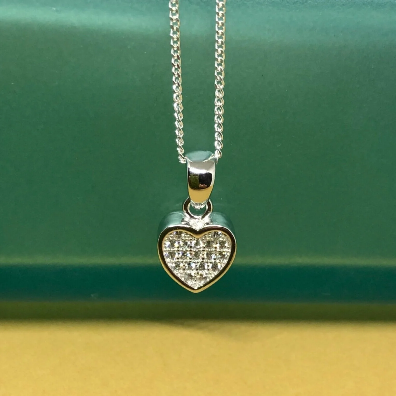 FEDA6ED0-6491-4733-A16B-DA50E31DB5B8