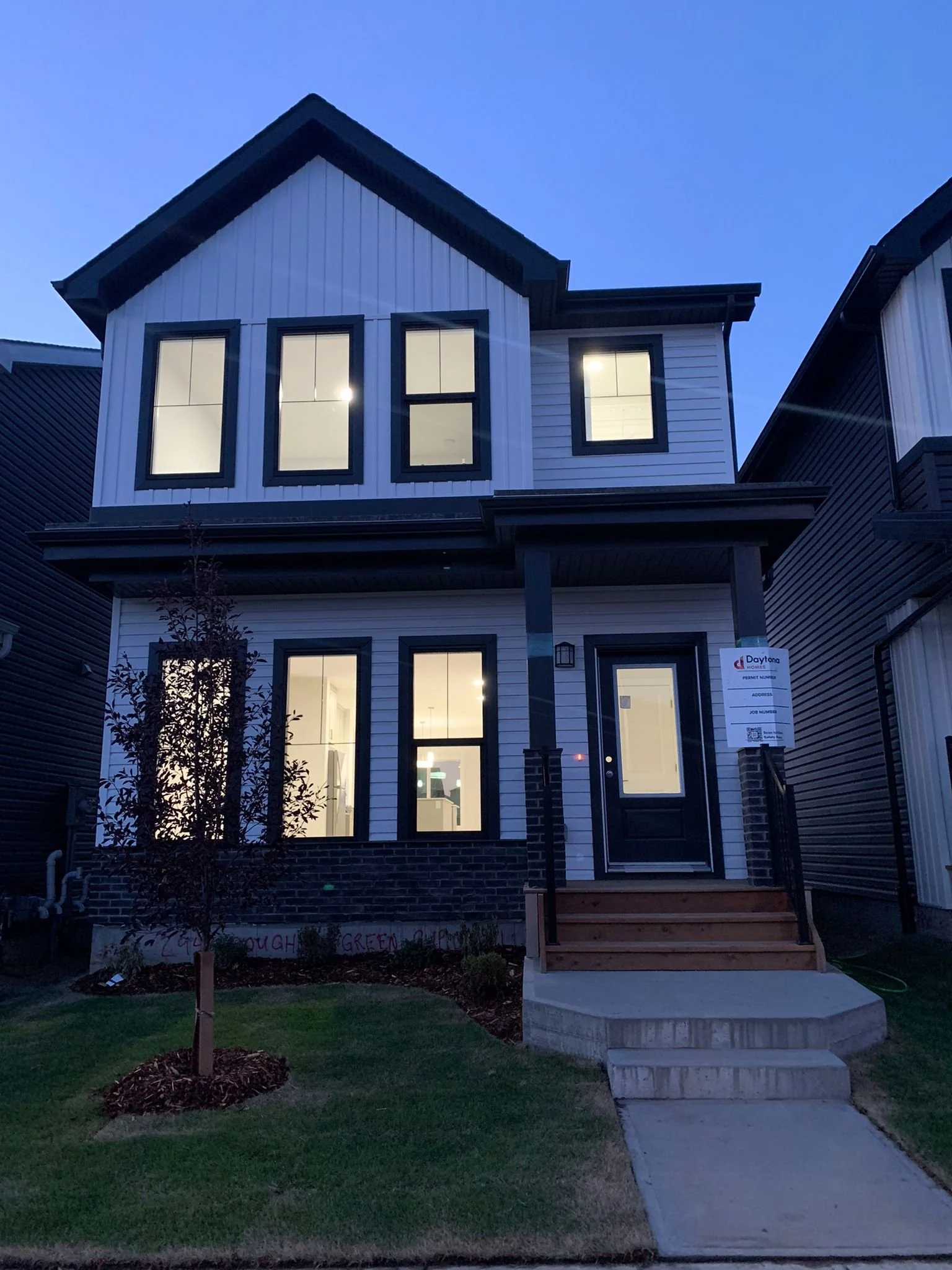 Daytona 2 - Front View (1).JPG