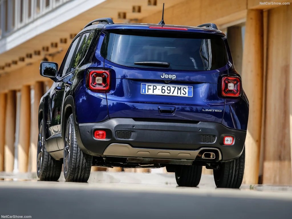Jeep-Renegade-2019-1024-02.jpg