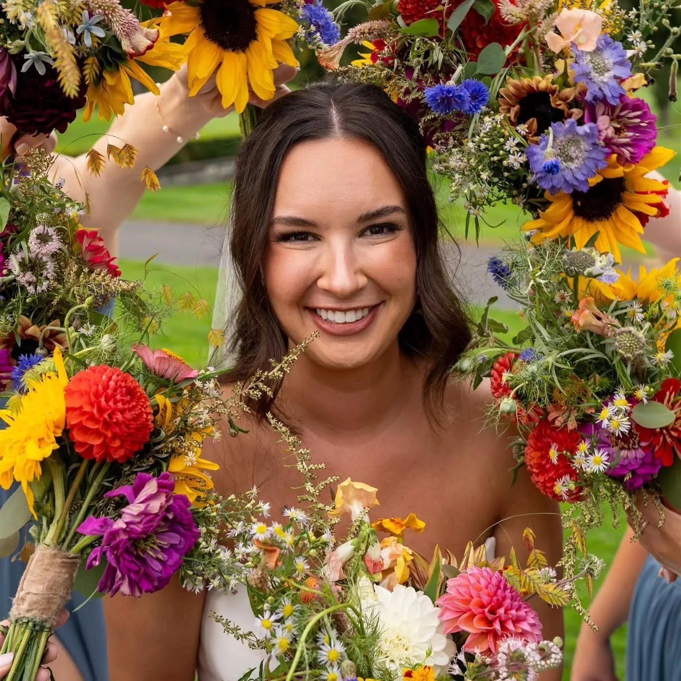Emily and Ben 09.27.24 🌼🌸🌻🌹

What a gorgeous day for this amazing couple! May the Lord bless you and keep you! Congratulations again!!