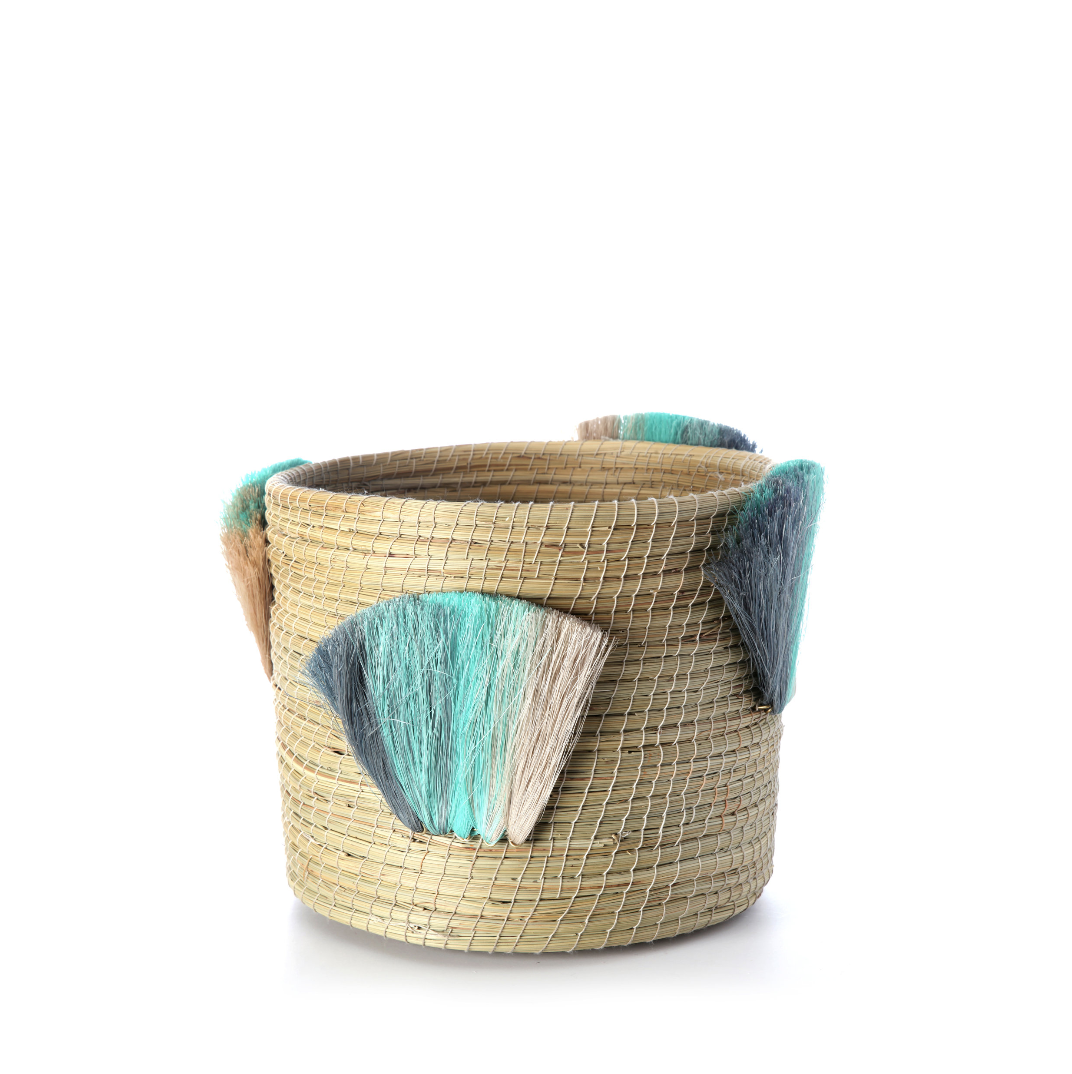 fanned out medium planter   natural + peacock fans