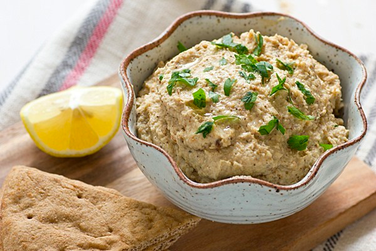 Roasted Cauliflower Hummus