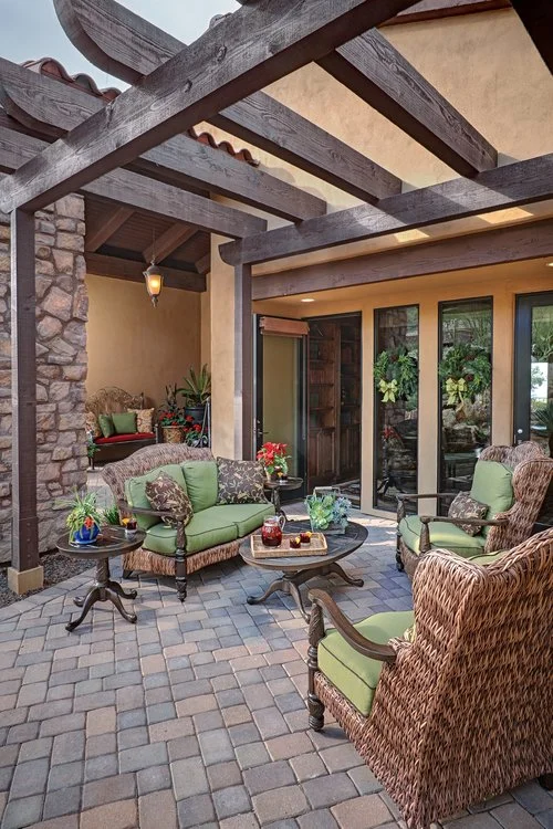 Front+Patio.jpg