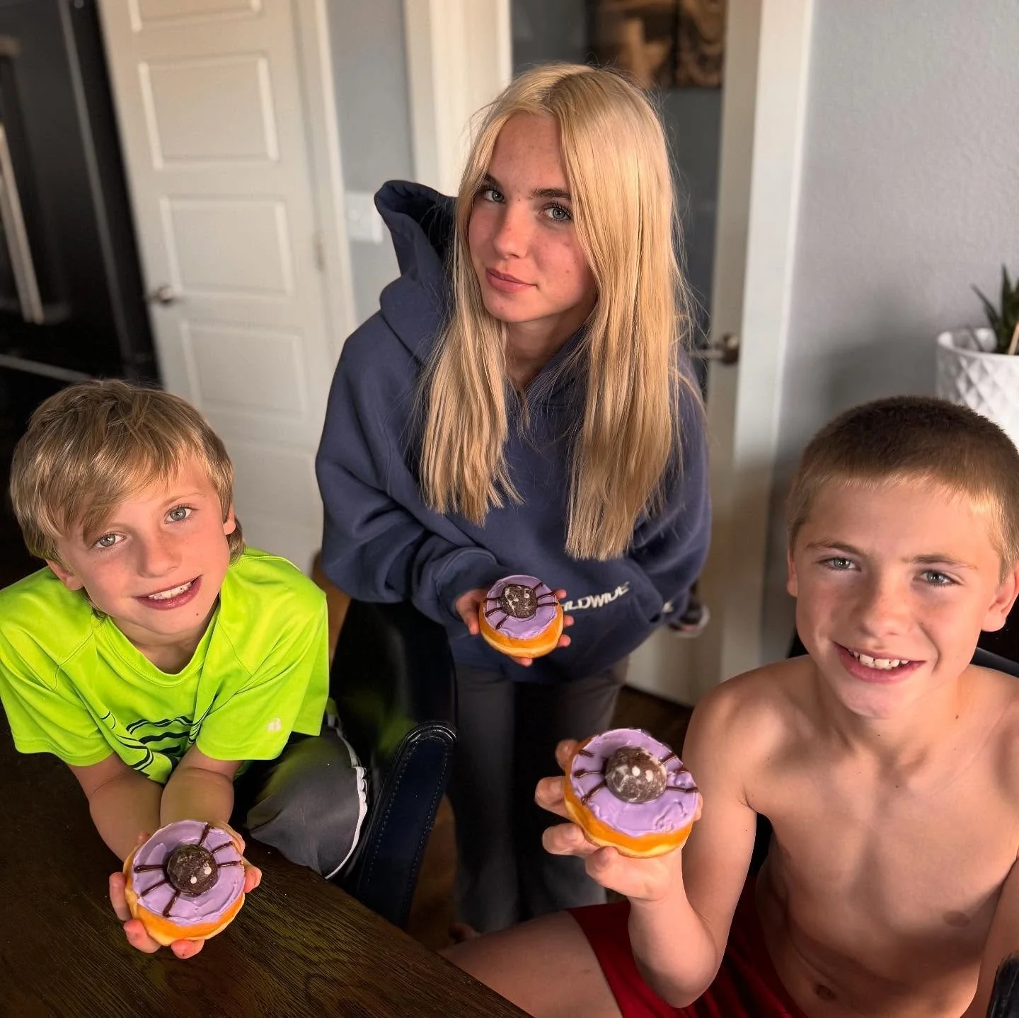 Hope your Halloween was spooky yet sweet 👻
.
@sweetaddictiontoffee