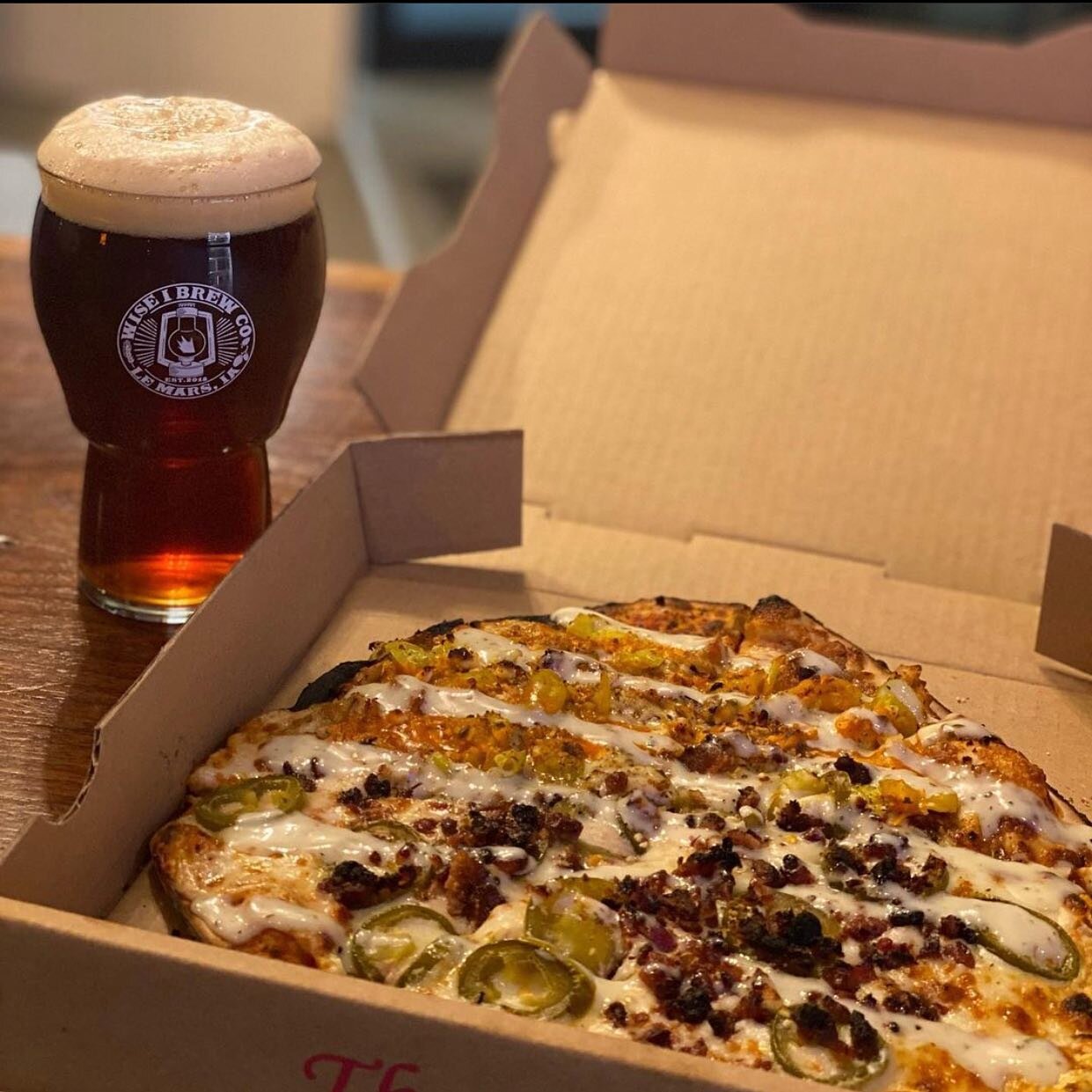 Pizza and Pours with @catalanosmaude tonight! Don't forget the spicy olives to add to your pint of The Laborer! Taproom opens at 3 🍻🍕