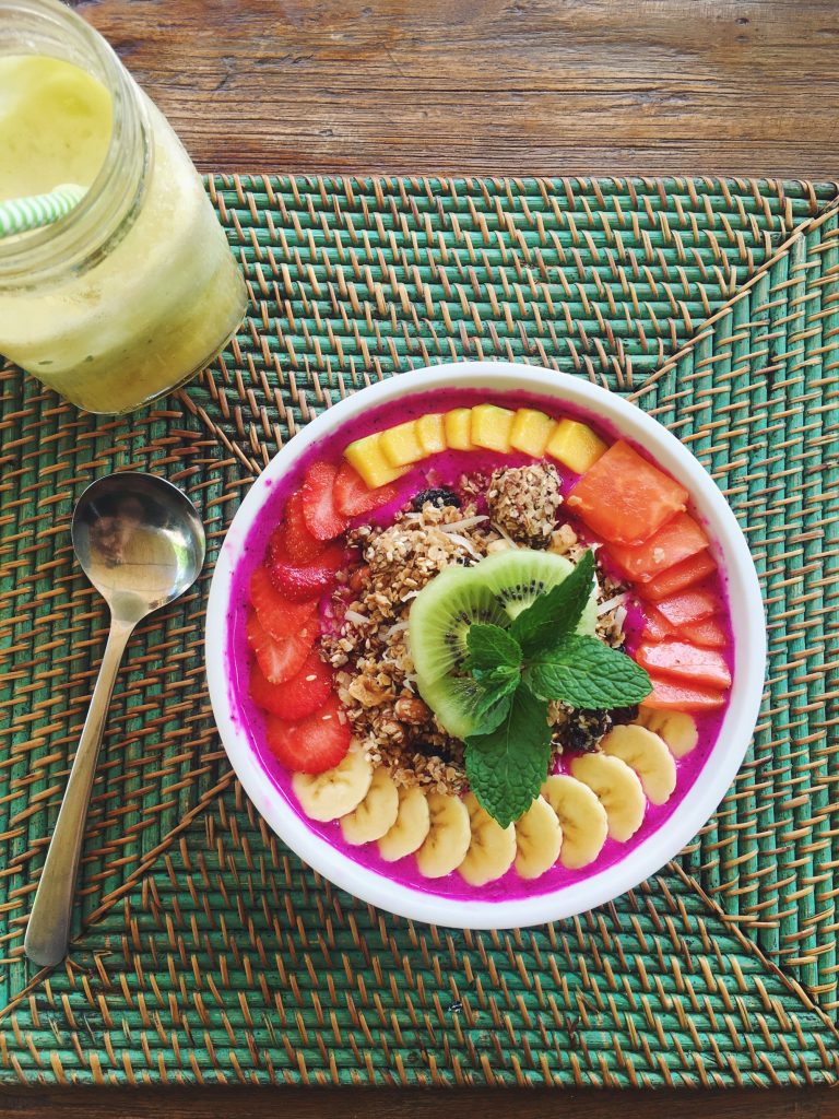 A refreshing juice and smoothie bowl