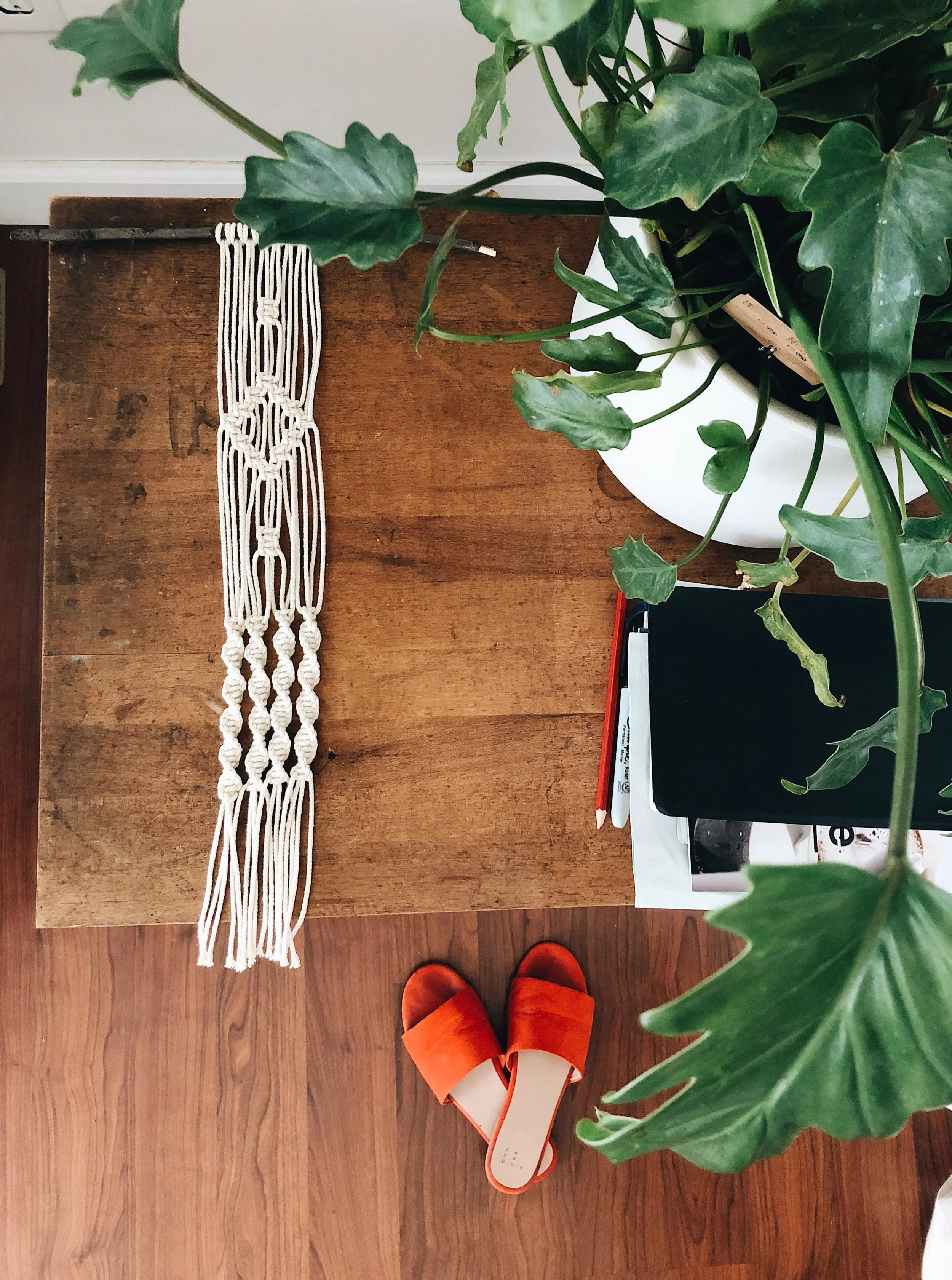 Macramé on a Saturday 
