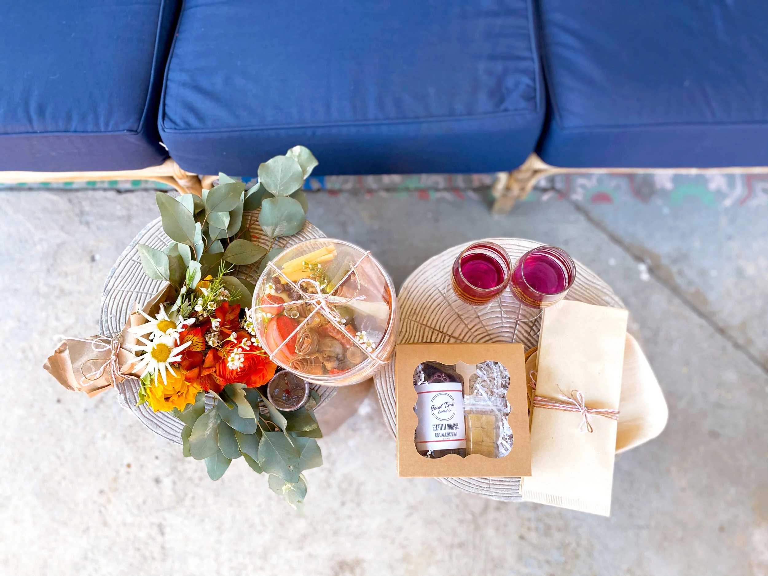 5 Tips for an Awesome Picnic at Home!!