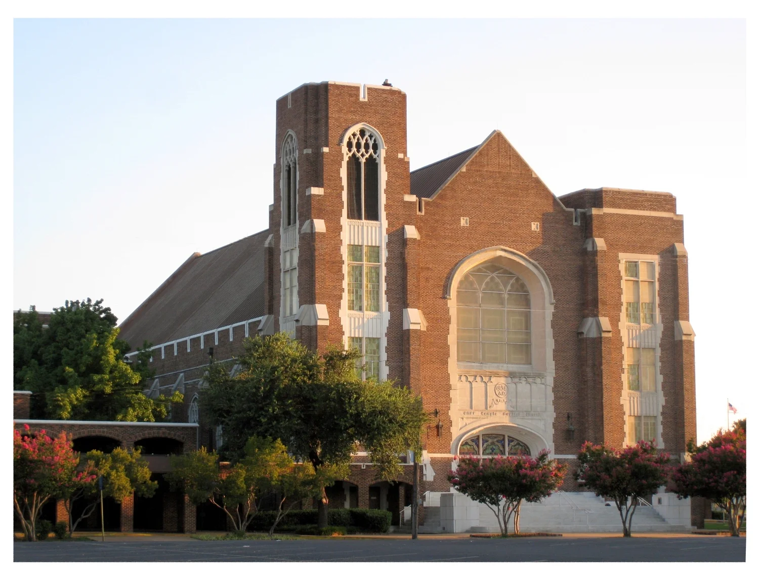 Photo of Cliff Temple Baptist Church
